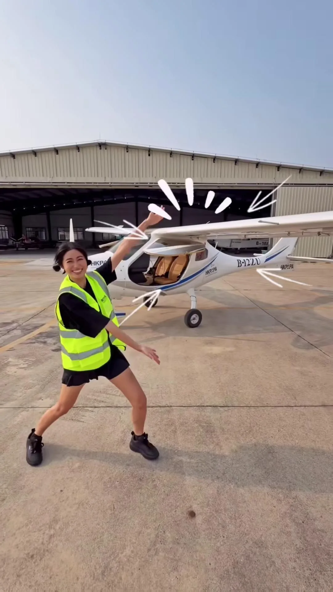 王寶葆 Lukian Wang · CookingBoBo — flight experience still