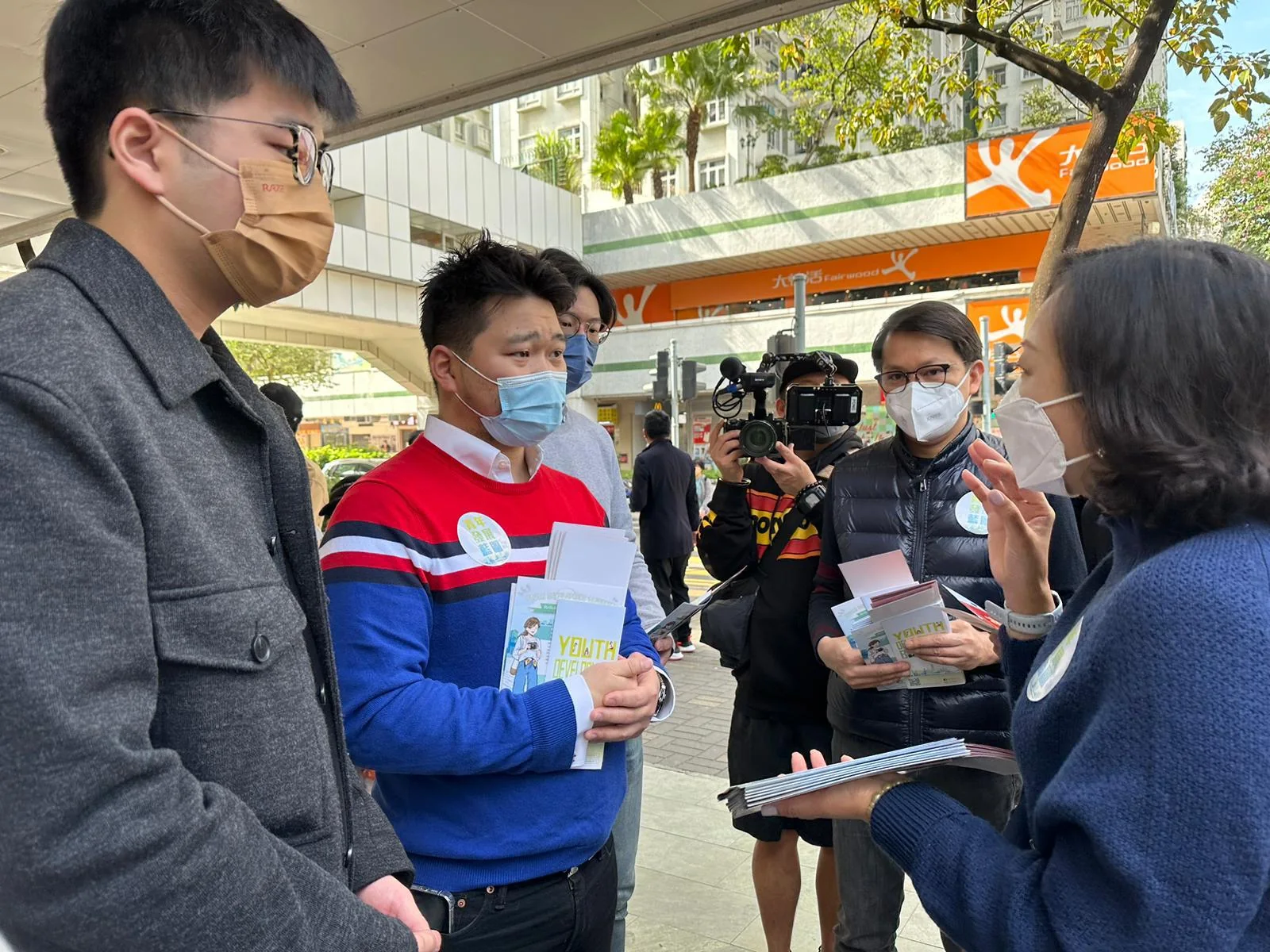 張敬龍機長接受傳媒訪問
