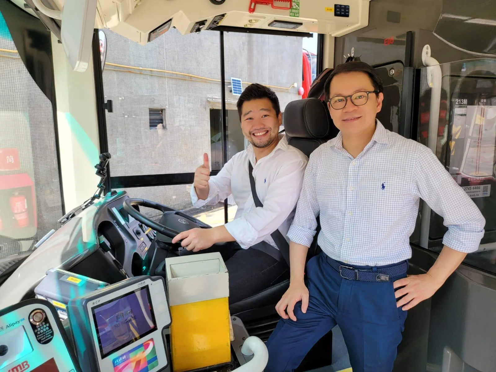 張敬龍機長參觀運輸營運中心
